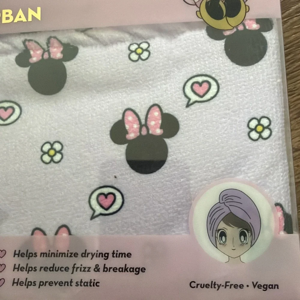 THE CREME SHOP Disney Minnie Mouse Microfiber Turban Purple Cruelty-Free Vegan
